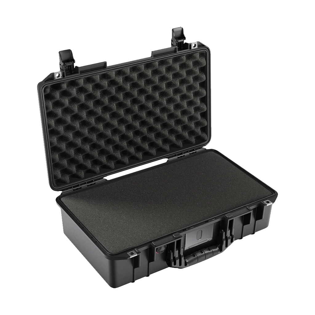 Pelican 1525 Air Case with Pick-N-Pluck Foam (Black)