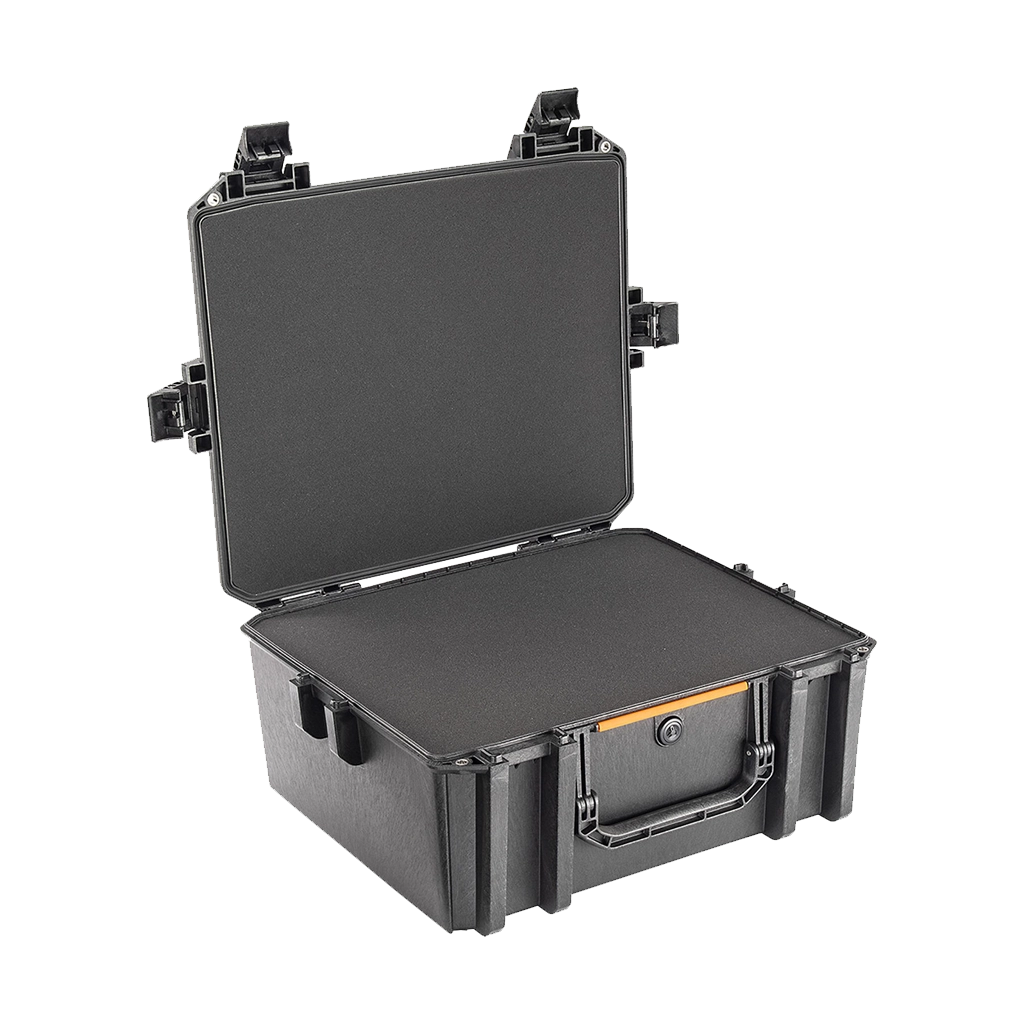 Pelican Vault V600 Large Equipment Case with Foam Insert (Black)