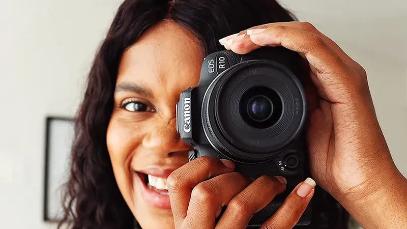 Khalipha Ntloko Paints The Town Red With The Canon R10