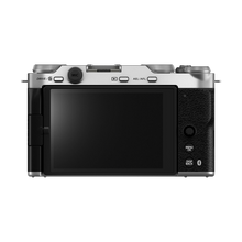 Fujifilm X-M5 Mirrorless Camera with XC 15-45mm f/3.5-5.6 Lens (Silver)