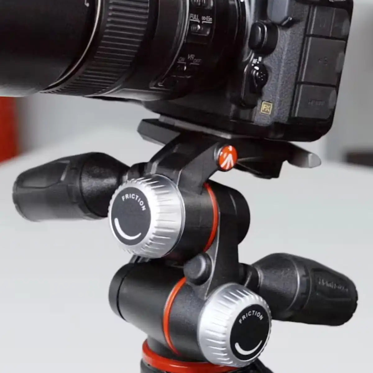 Manfrotto Pixi Smart Mini Tripod with Universal Smartphone Clamp - Orms  Direct - South Africa