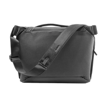 Peak Design Everyday Messenger v2 13L (Black - PFAS-Free)