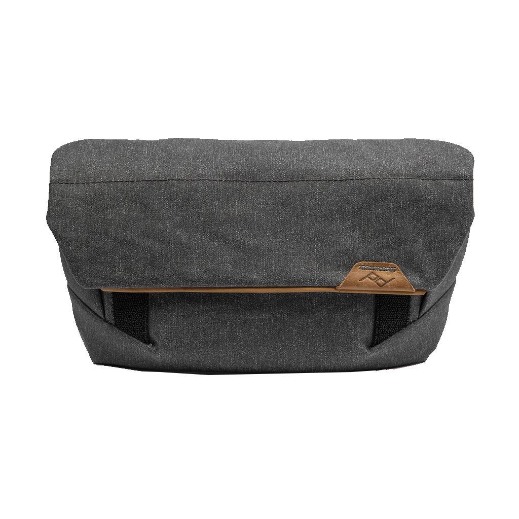 Peak Design Field Pouch v2 (Charcoal, PFAS-Free)