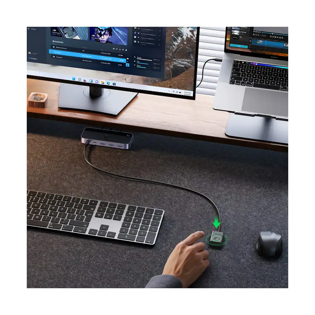 UGREEN Sharing Switch Box 2-in-4 Out