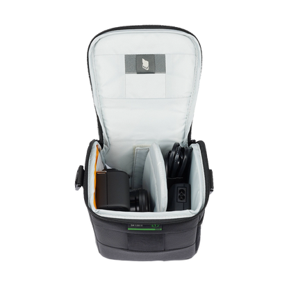 Lowepro Adventura SH 120 III Shoulder Bag (Black)