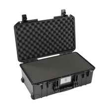 Pelican 1535 Air Wheeled Case with Pick-N-Pluck Foam (Black)