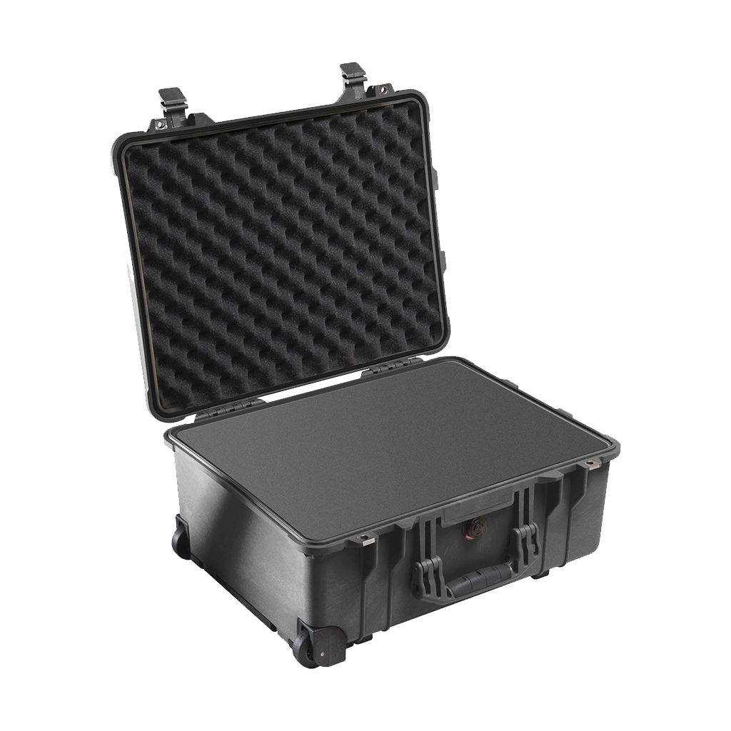 Pelican 1560 Case with Foam (Black)