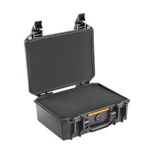 Pelican Vault V200 Medium Case with Foam Insert (Black)