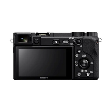 Sony Alpha a6400 Mirrorless Digital Camera with 18-135mm Lens